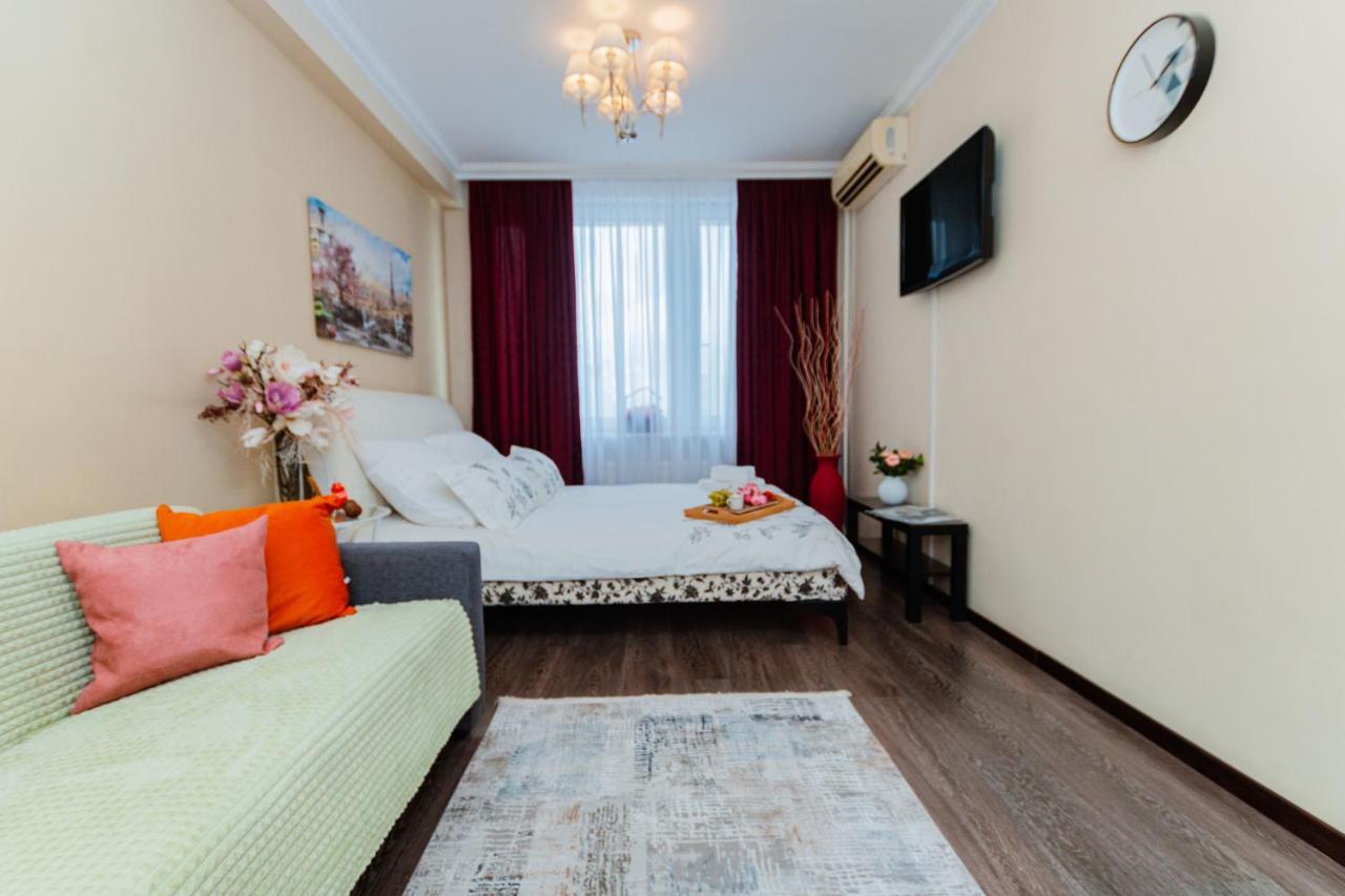 拉克希米诺维阿尔巴特三卧室公寓 莫斯科 外观 照片